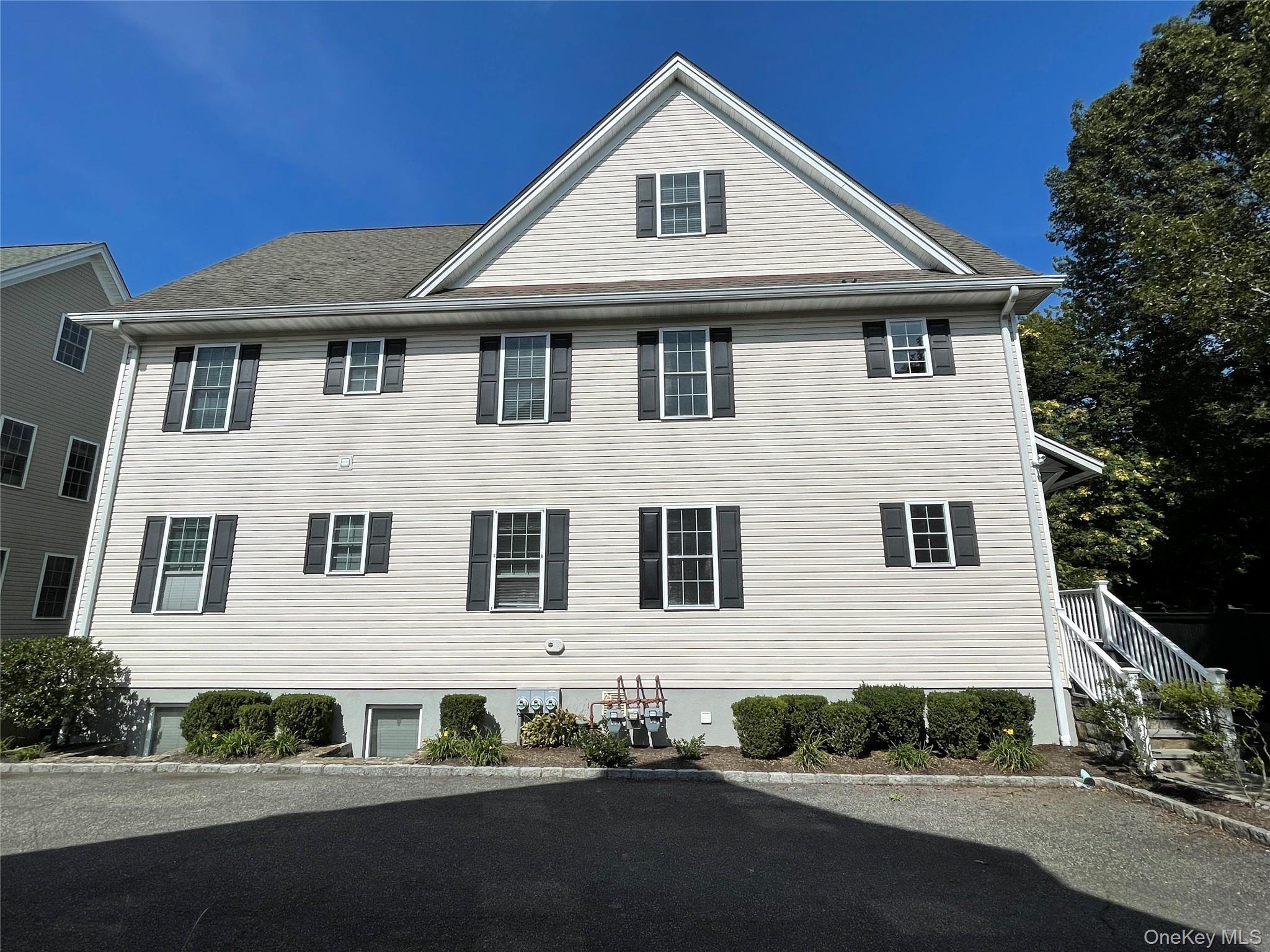 #1 photo, 30 High Street, Rye , NY 10580