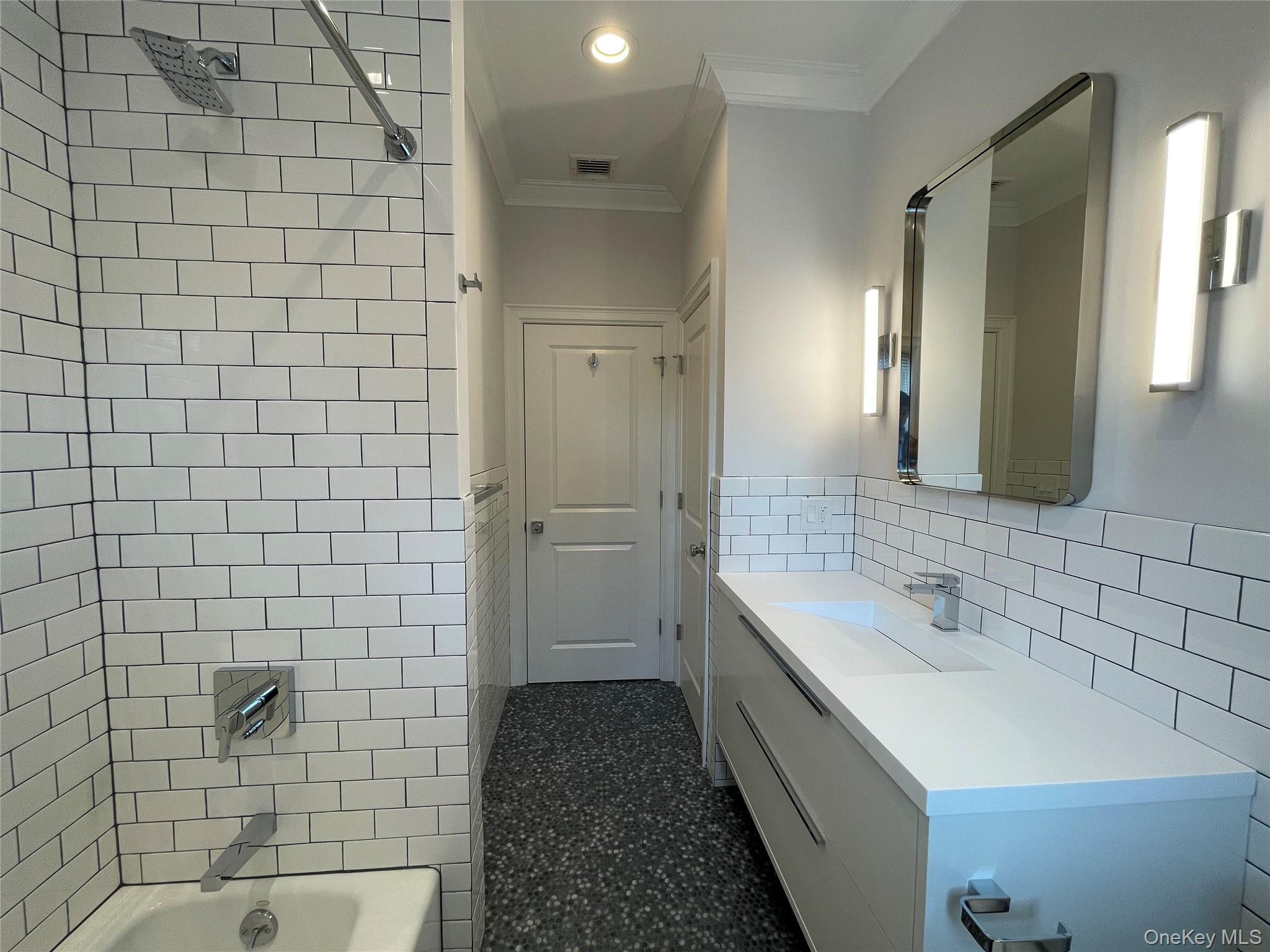 #18 photo, 30 High Street, Rye , NY 10580