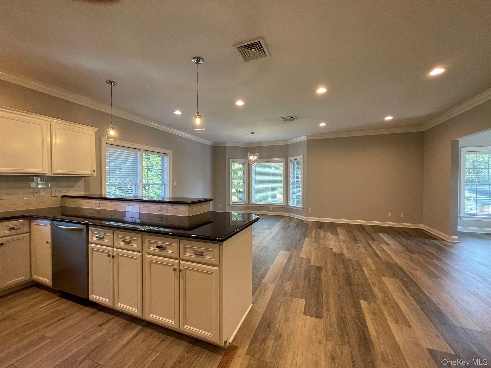 #6 photo, 30 High Street, Rye , NY 10580