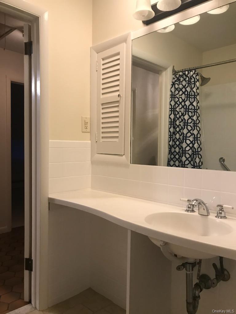 #10 photo, 116 Meadow Road, Briarcliff Manor , NY 10510