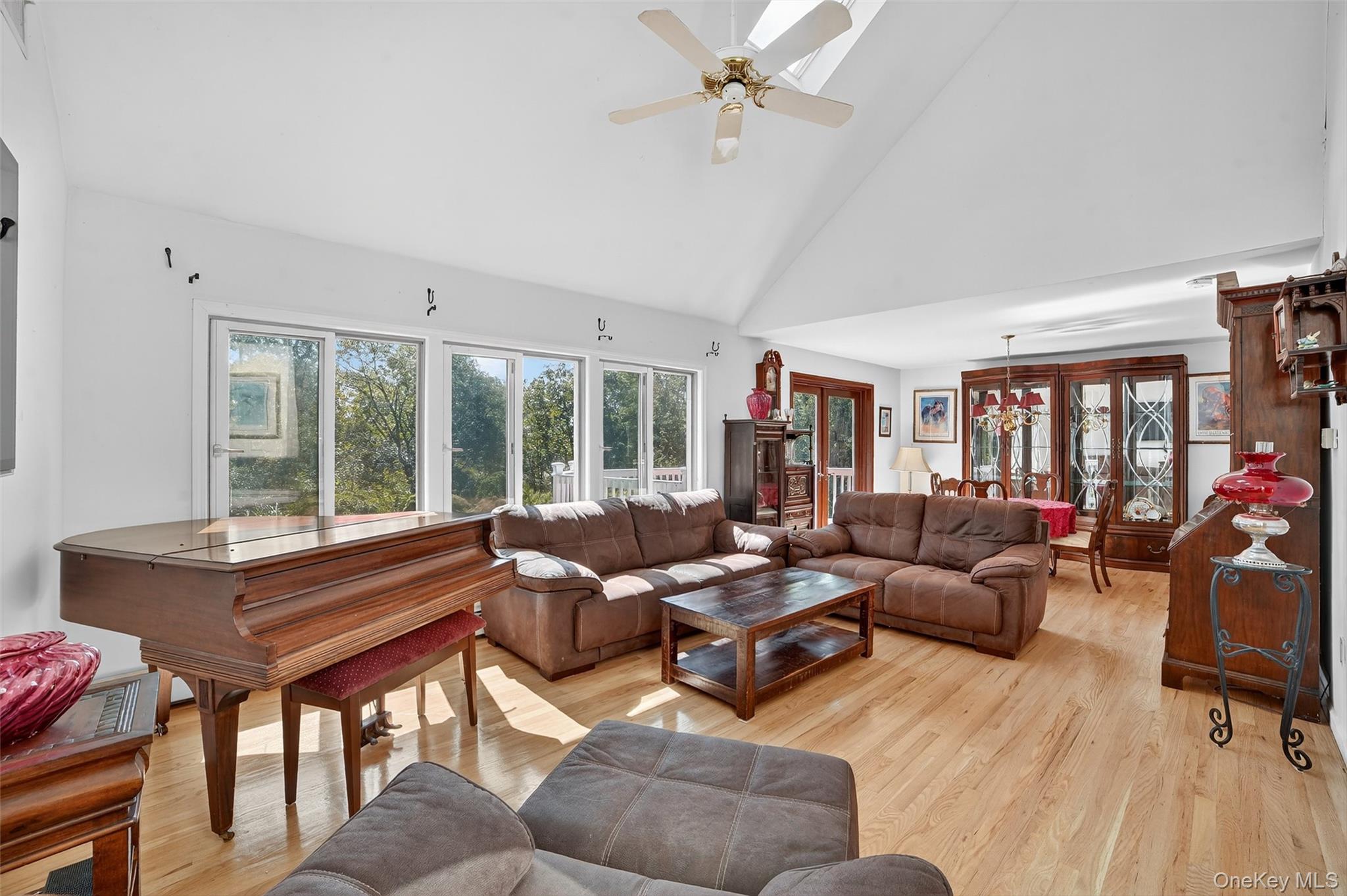 #15 photo, 986 Cliff Avenue, Yorktown Heights , NY 10598