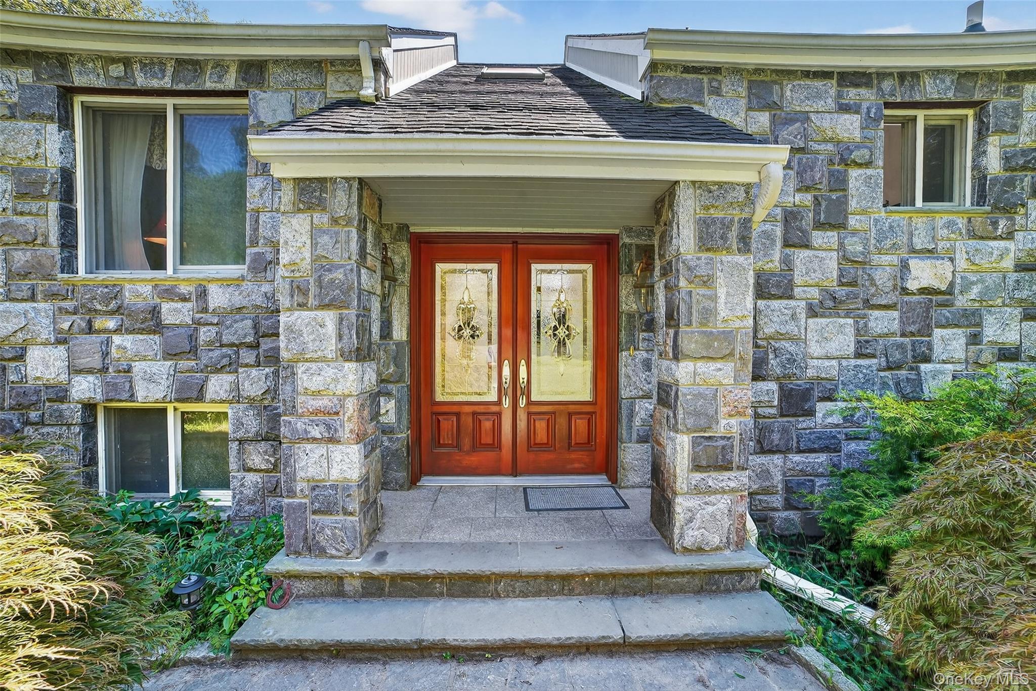 #5 photo, 986 Cliff Avenue, Yorktown Heights , NY 10598