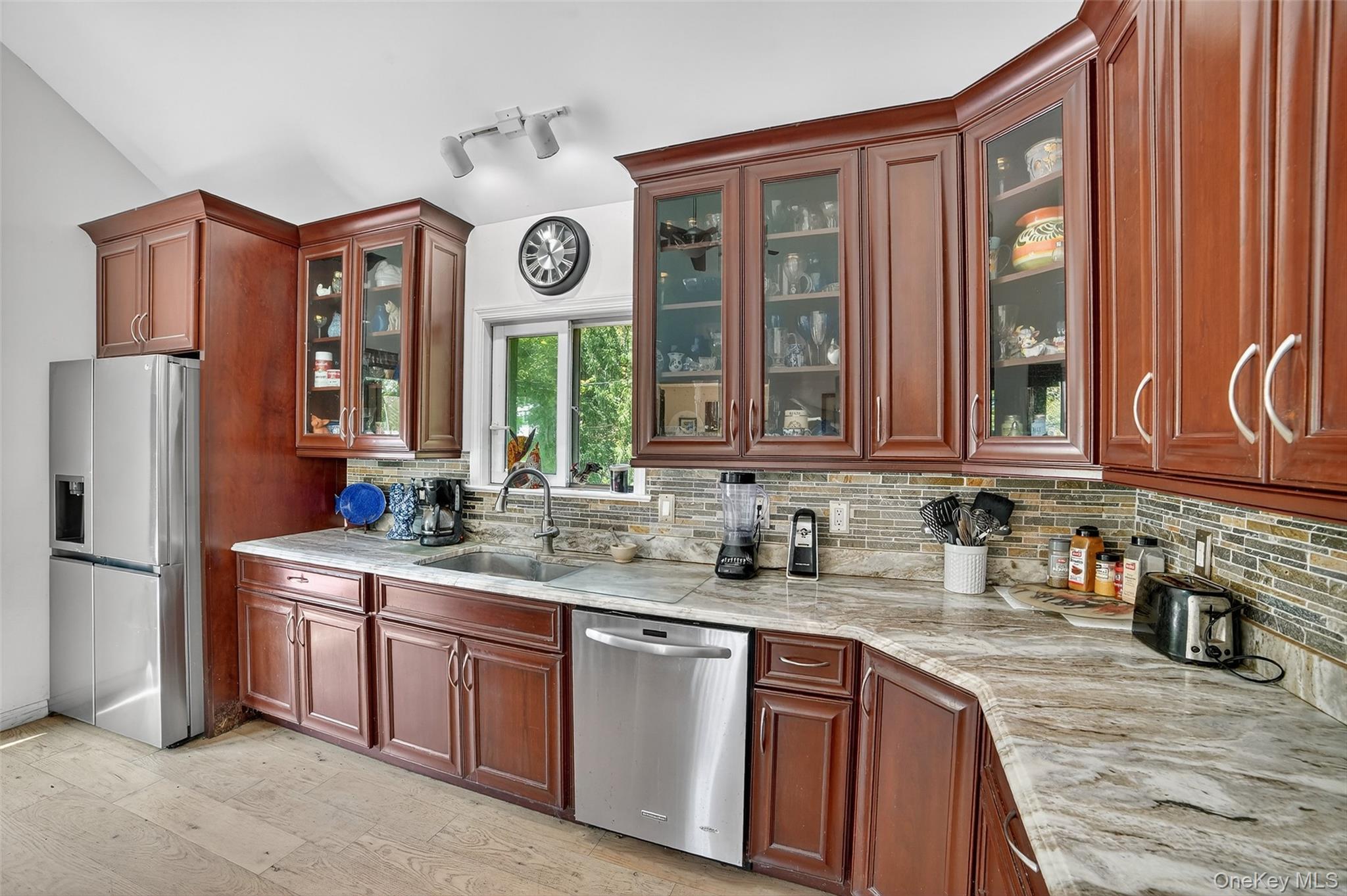 #9 photo, 986 Cliff Avenue, Yorktown Heights , NY 10598