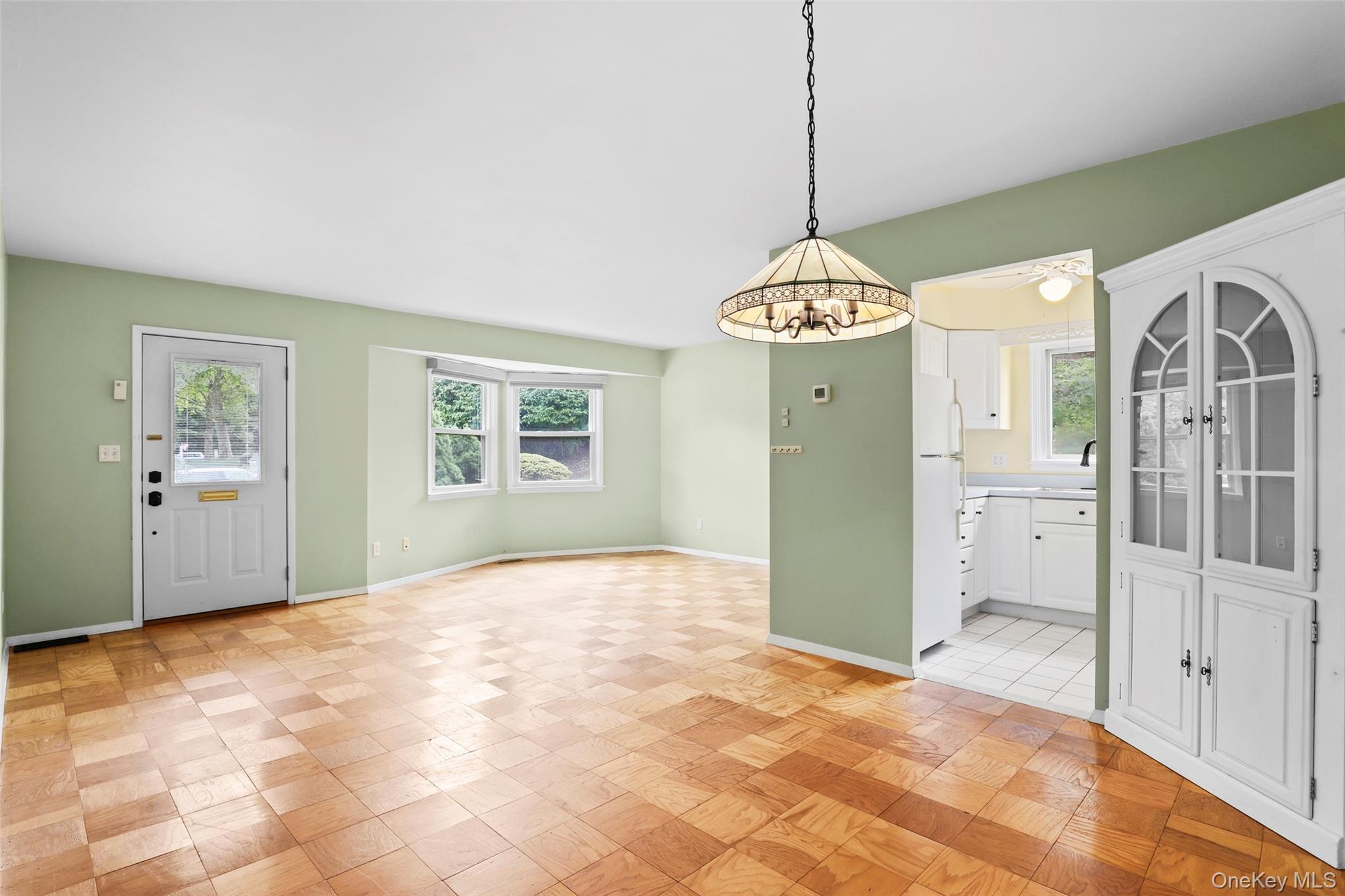 #2 photo, 2 Hampton Court, Yorktown Heights , NY 10598