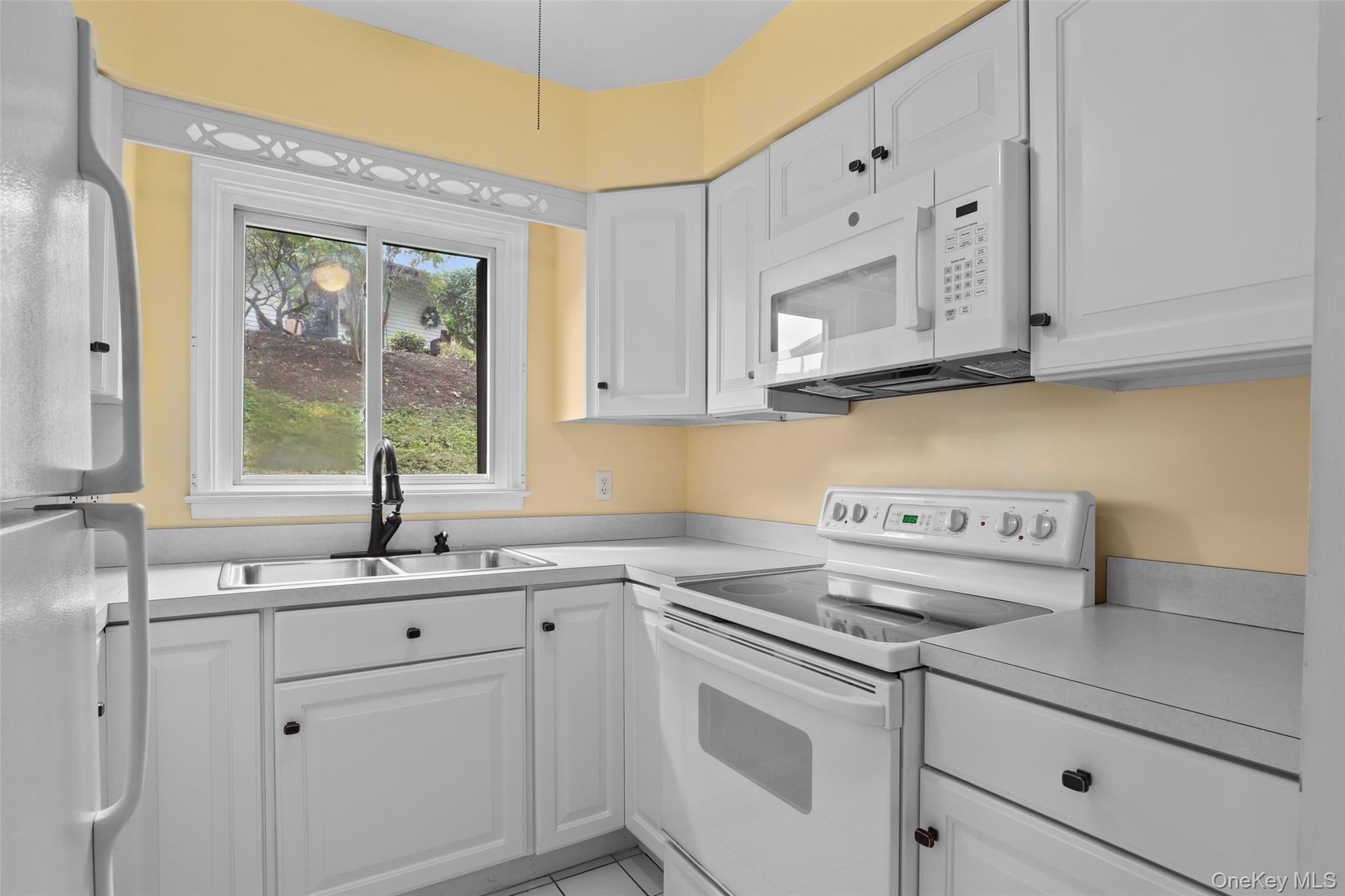 #5 photo, 2 Hampton Court, Yorktown Heights , NY 10598