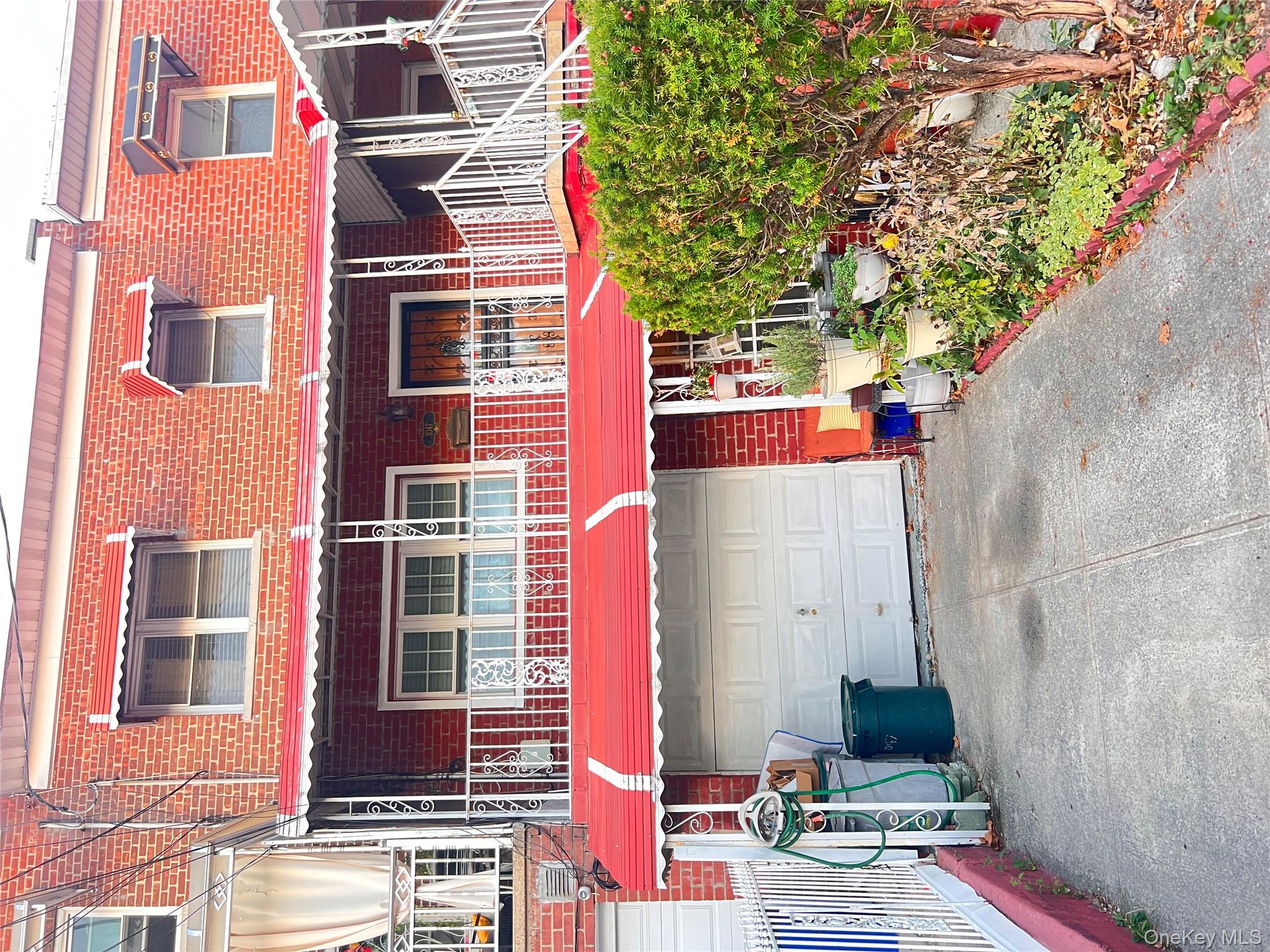 #1 photo, 1047 E 217th Street, Bronx , NY 10469