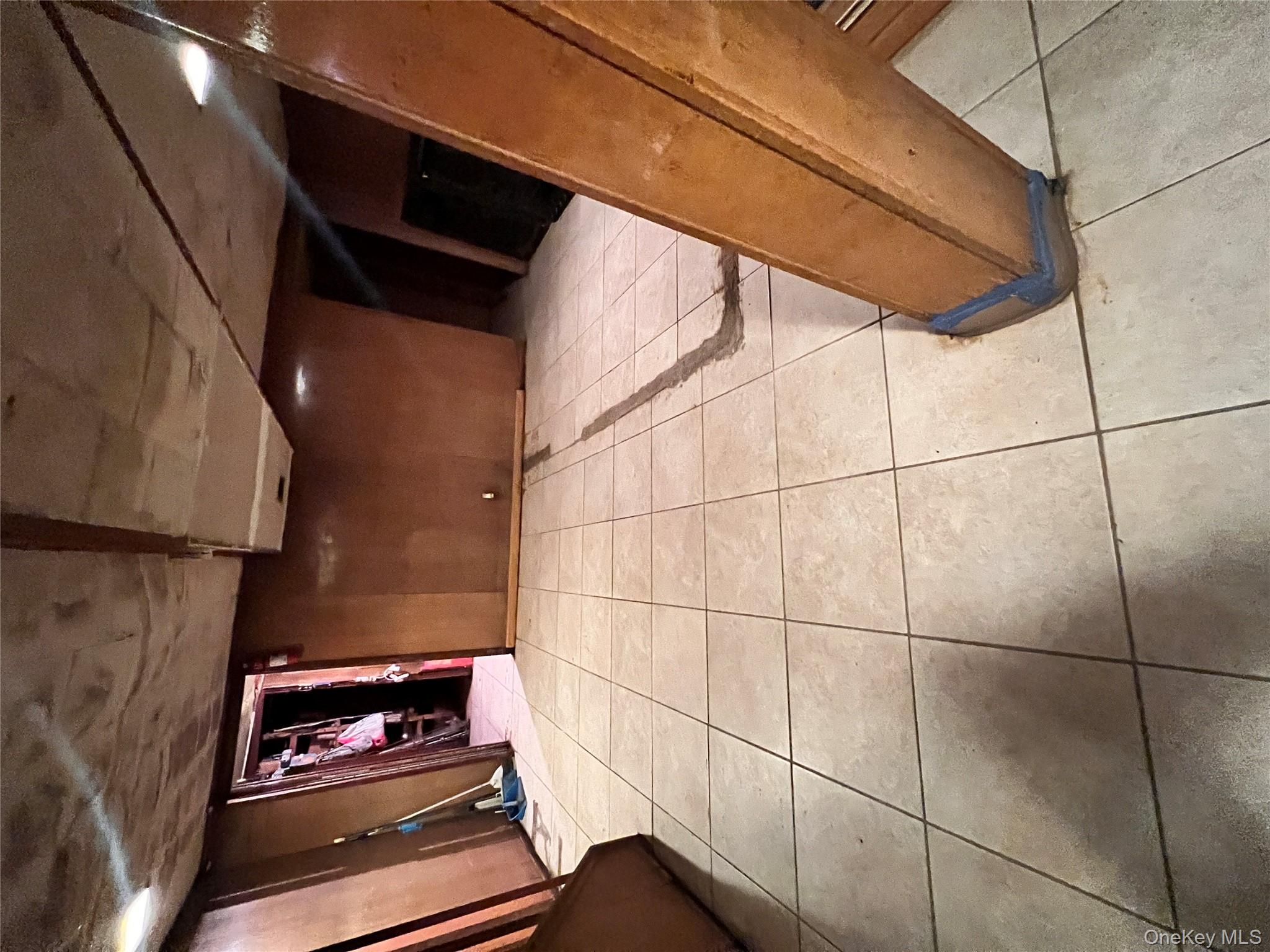 #20 photo, 1047 E 217th Street, Bronx , NY 10469