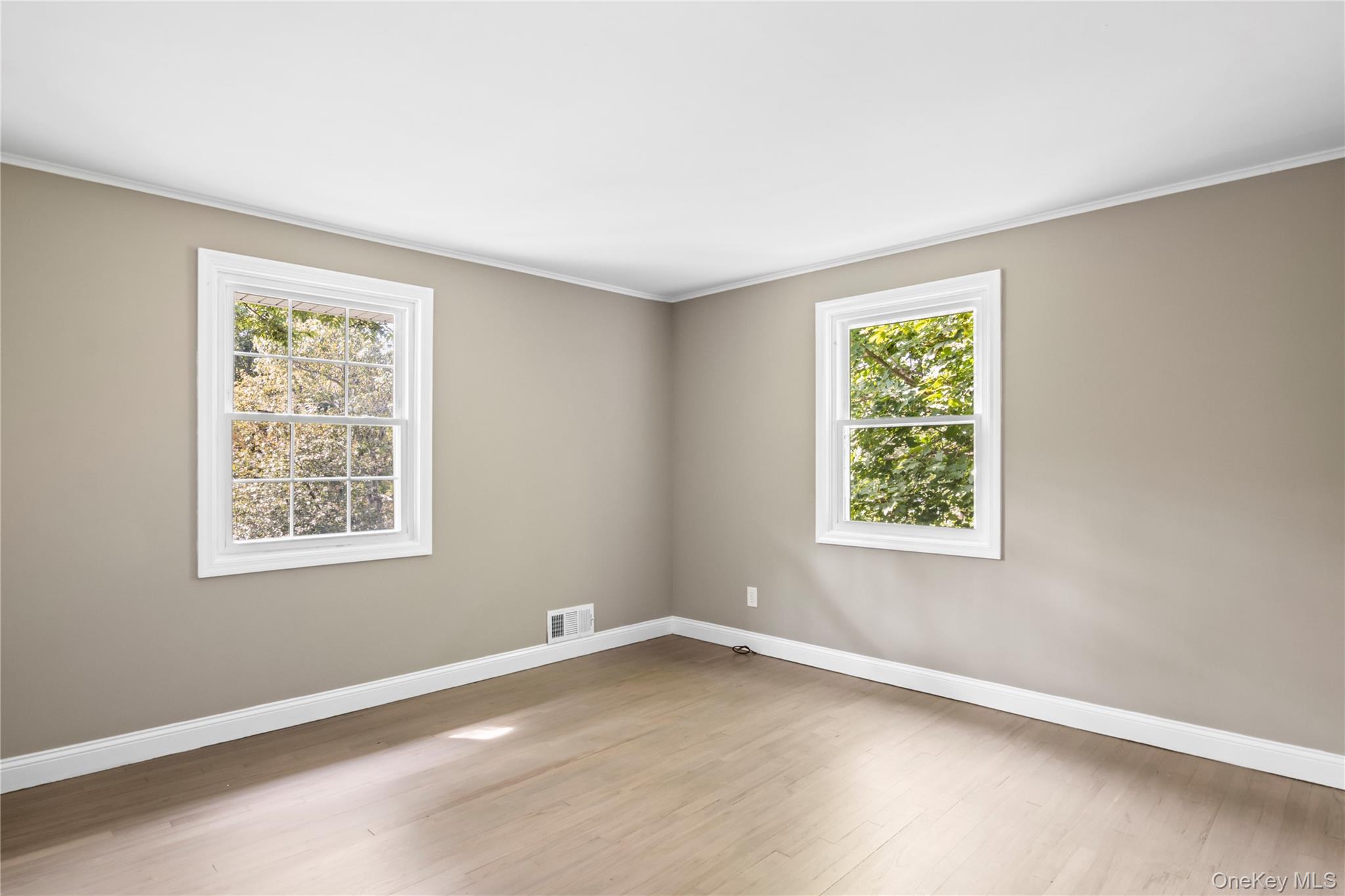 #19 photo, 2 Puritan Path, Port Jefferson , NY 11777