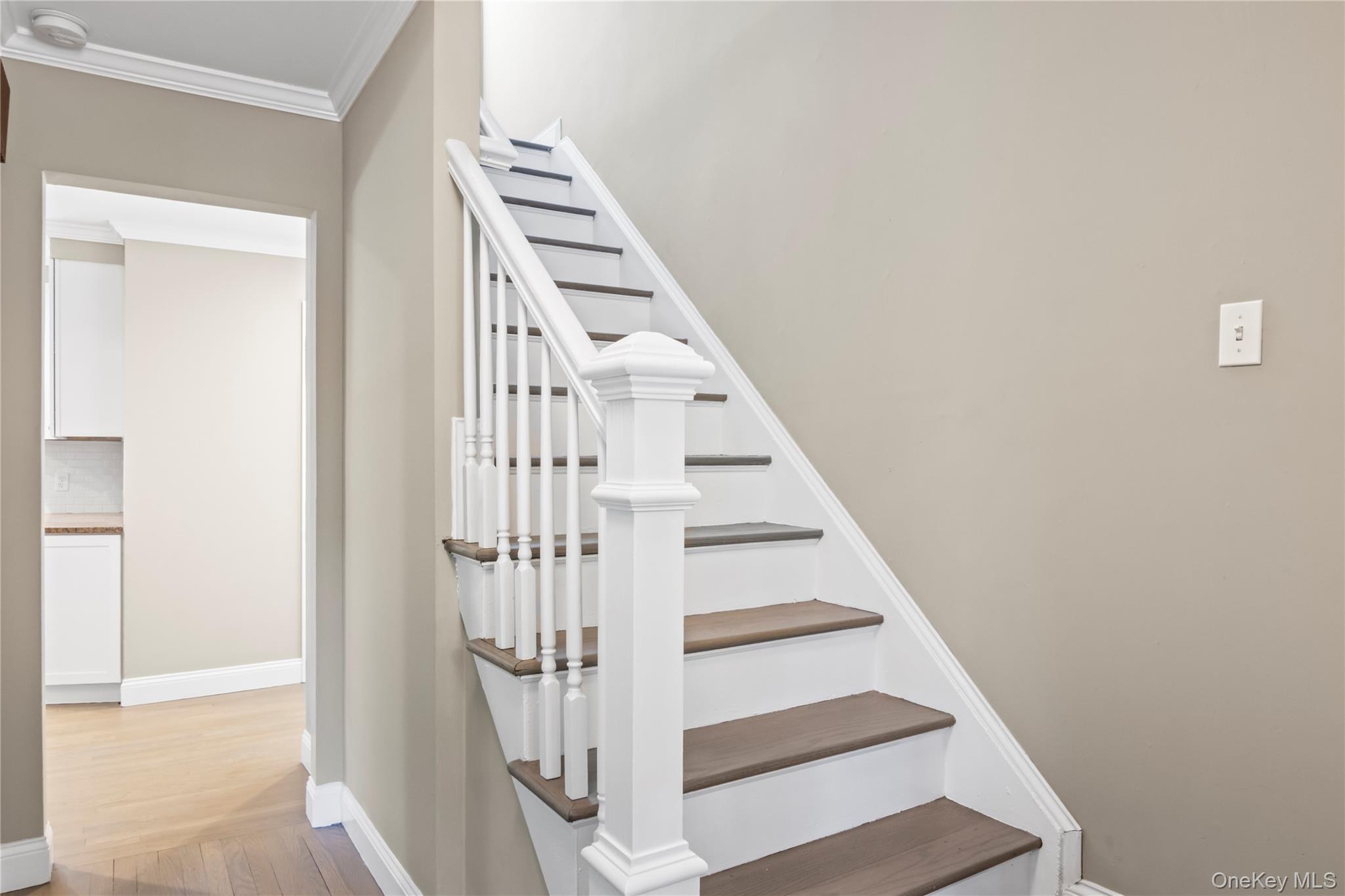 #4 photo, 2 Puritan Path, Port Jefferson , NY 11777