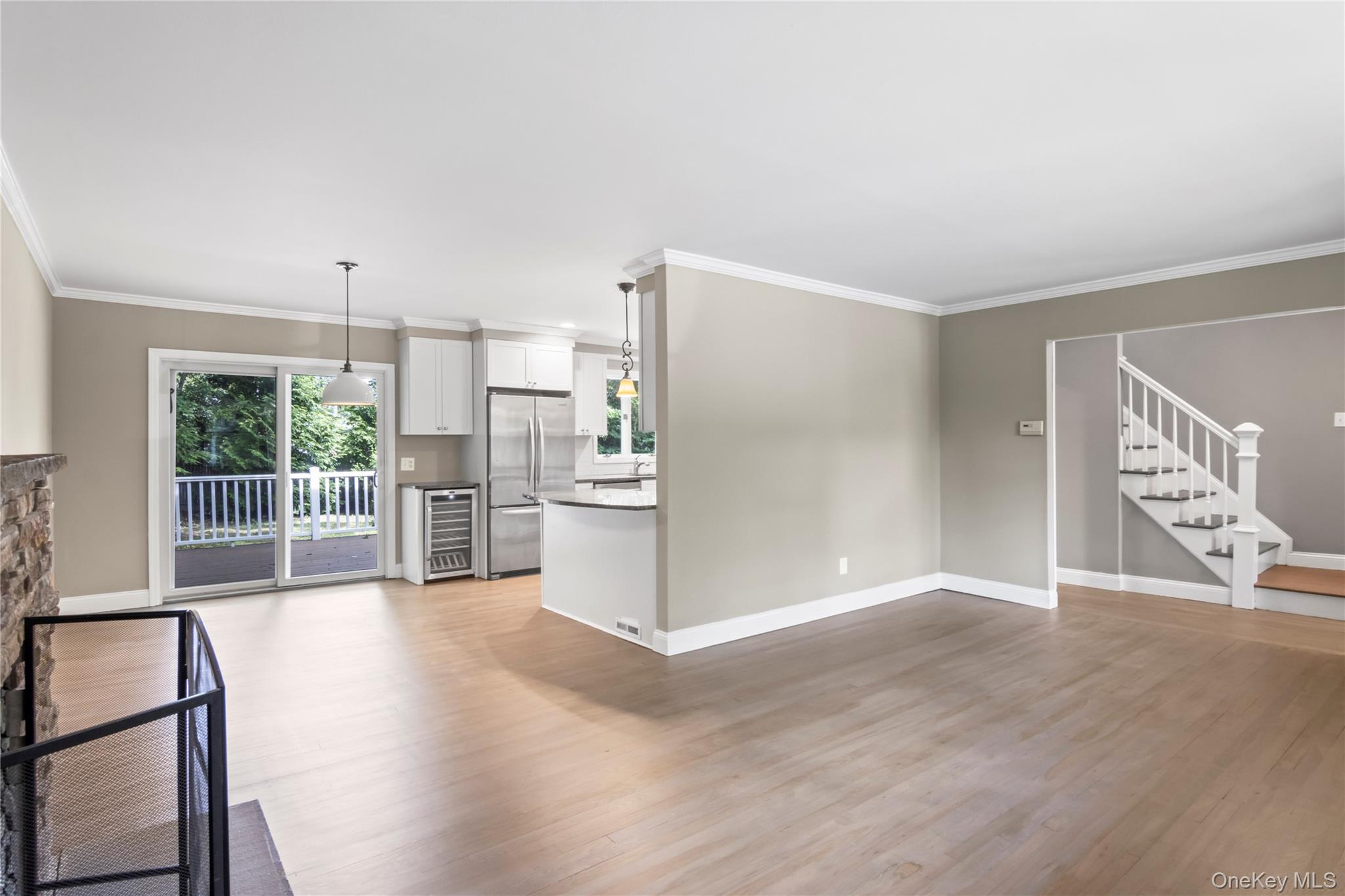 #7 photo, 2 Puritan Path, Port Jefferson , NY 11777