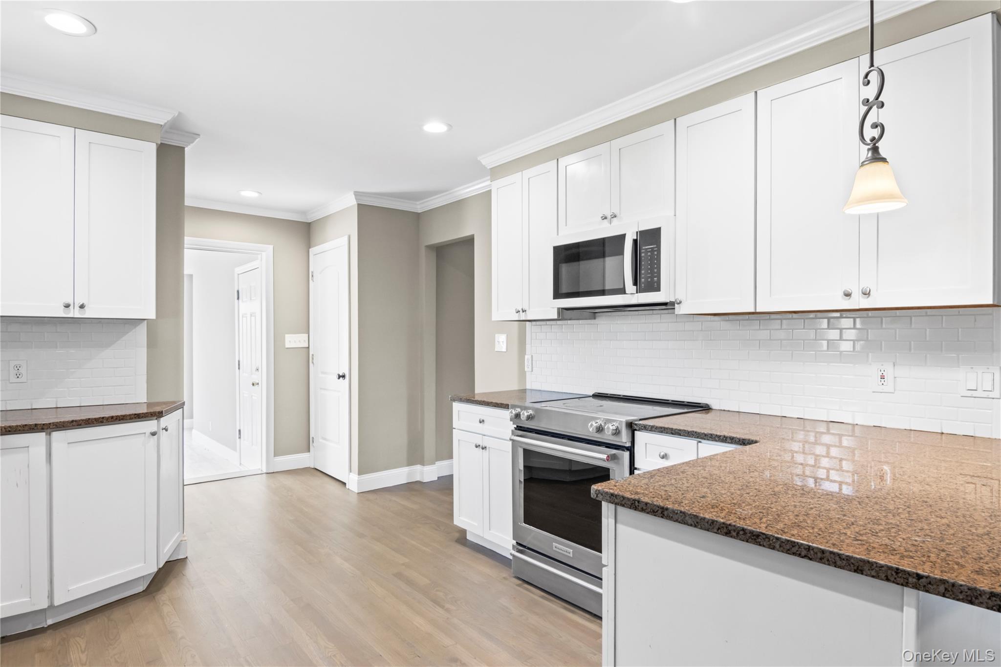 #9 photo, 2 Puritan Path, Port Jefferson , NY 11777