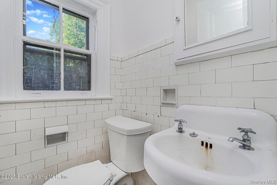 #19 photo, 12 Silver Lake Road, Staten Island , NY 10301
