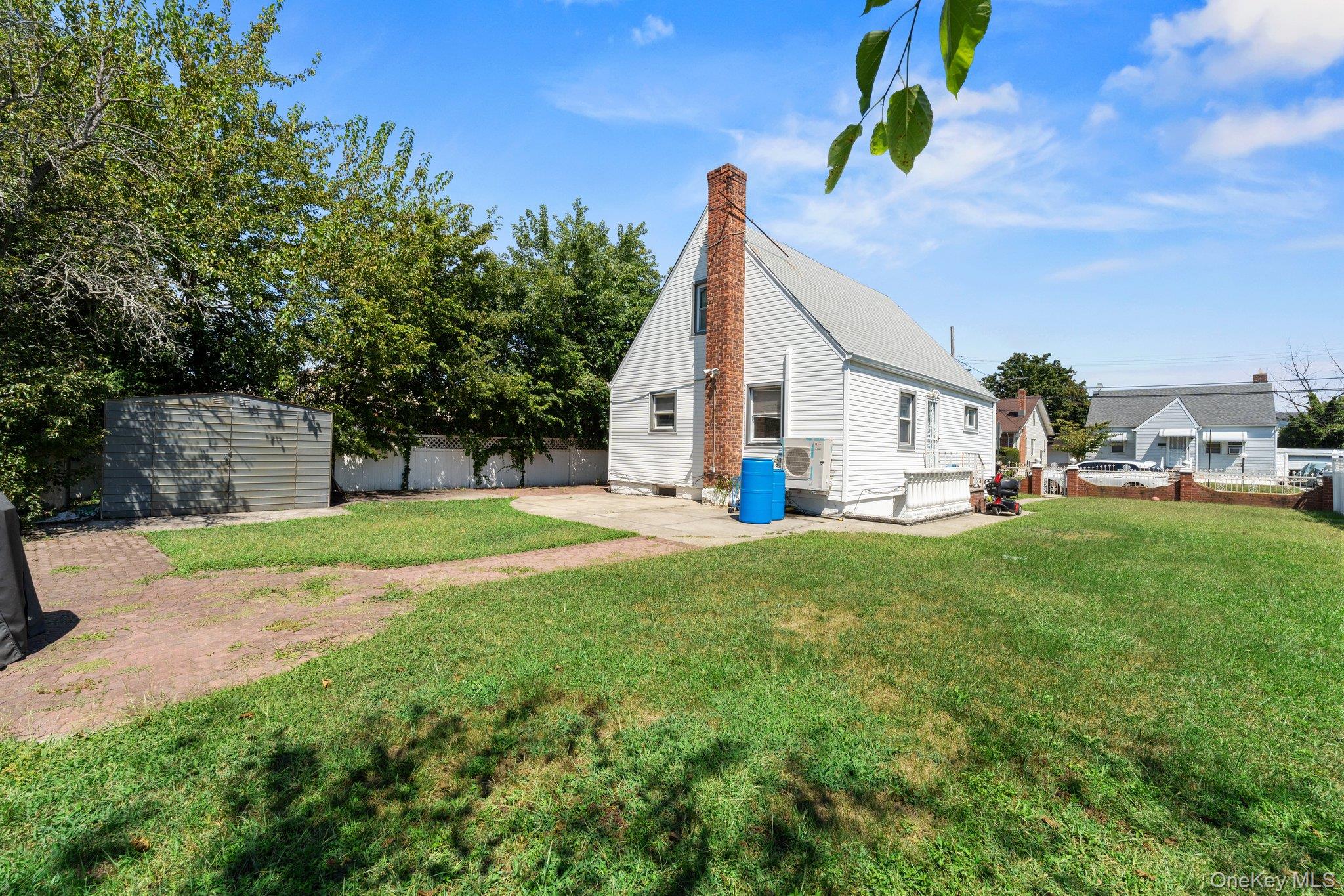 #11 photo, 12054 194th Street, クイーンズ区 Saint Albans , NY 11412