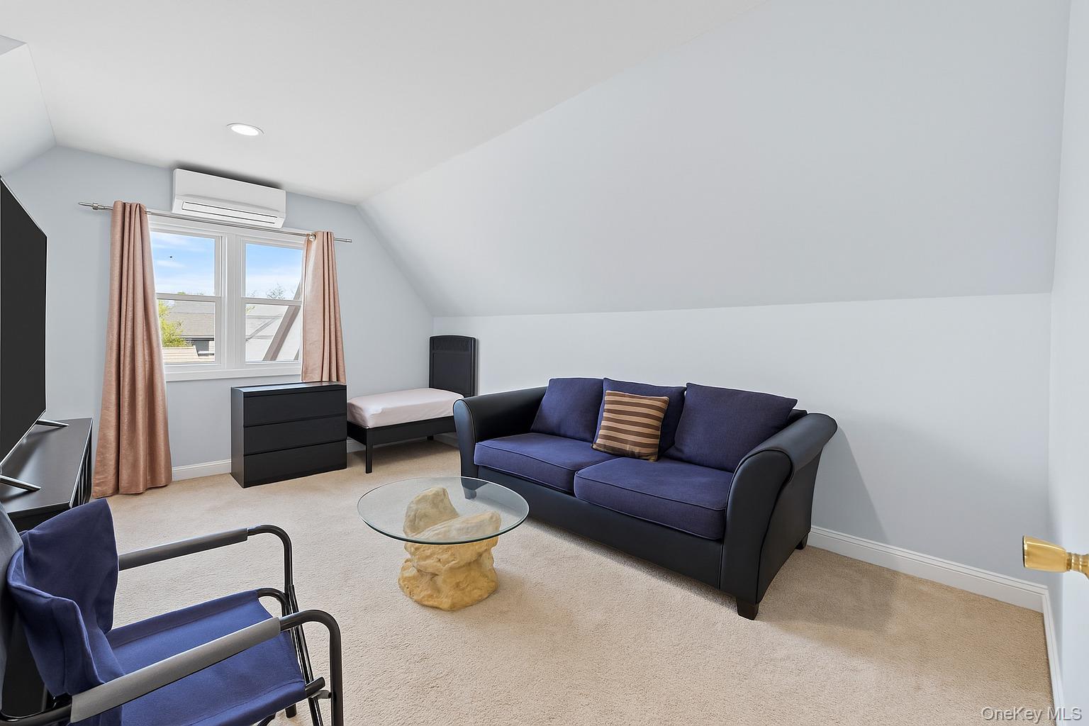 #12 photo, 12054 194th Street, クイーンズ区 Saint Albans , NY 11412