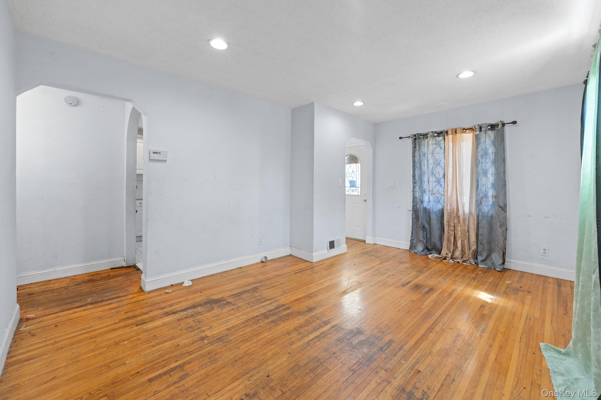 #2 photo, 12054 194th Street, クイーンズ区 Saint Albans , NY 11412