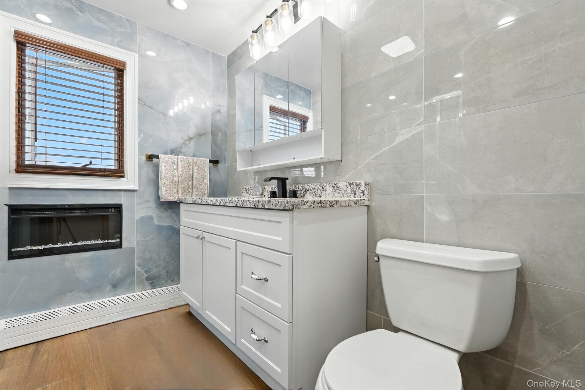 #11 photo, 3532 Waverly Avenue, Seaford , NY 11783