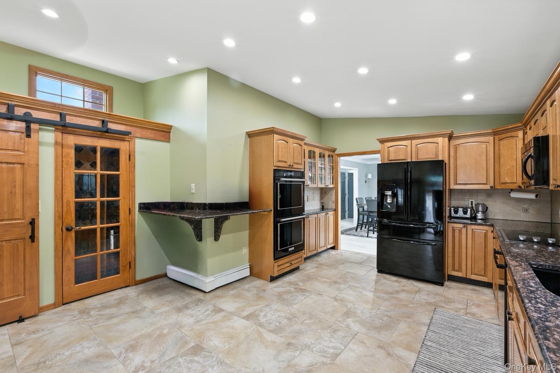 #3 photo, 3532 Waverly Avenue, Seaford , NY 11783