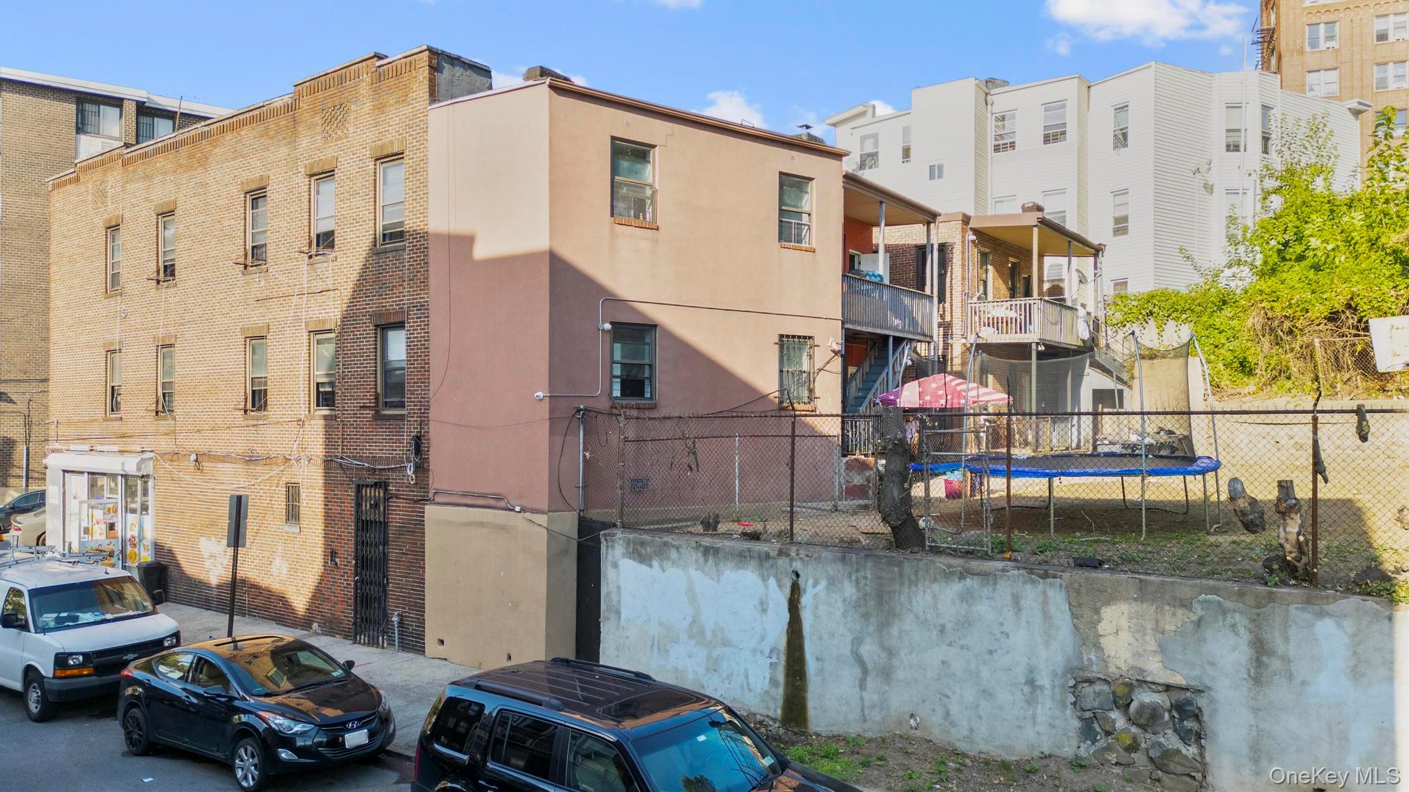 #7 photo, 127-131 Highland Ave Avenue, Yonkers , NY 10705