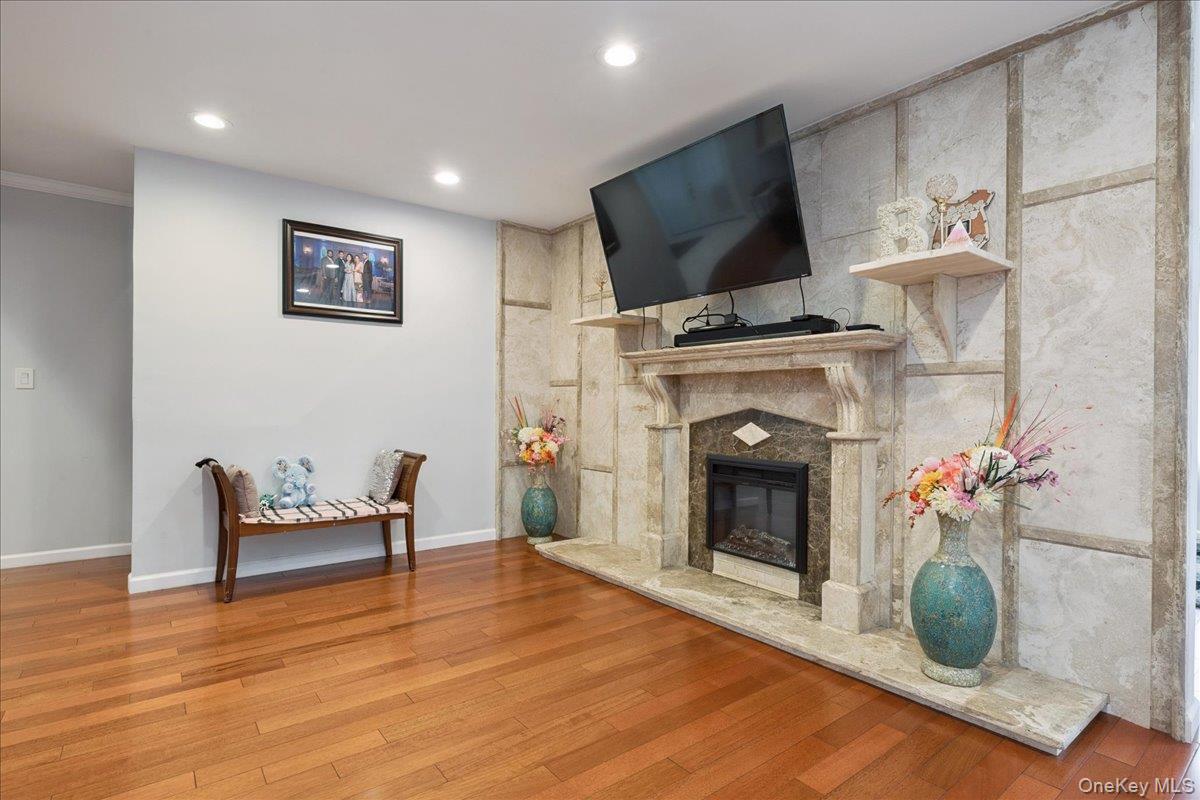 #19 photo, 45 Universe Drive, Levittown , NY 11756