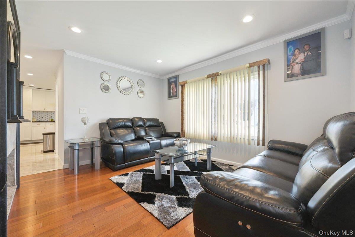 #5 photo, 45 Universe Drive, Levittown , NY 11756