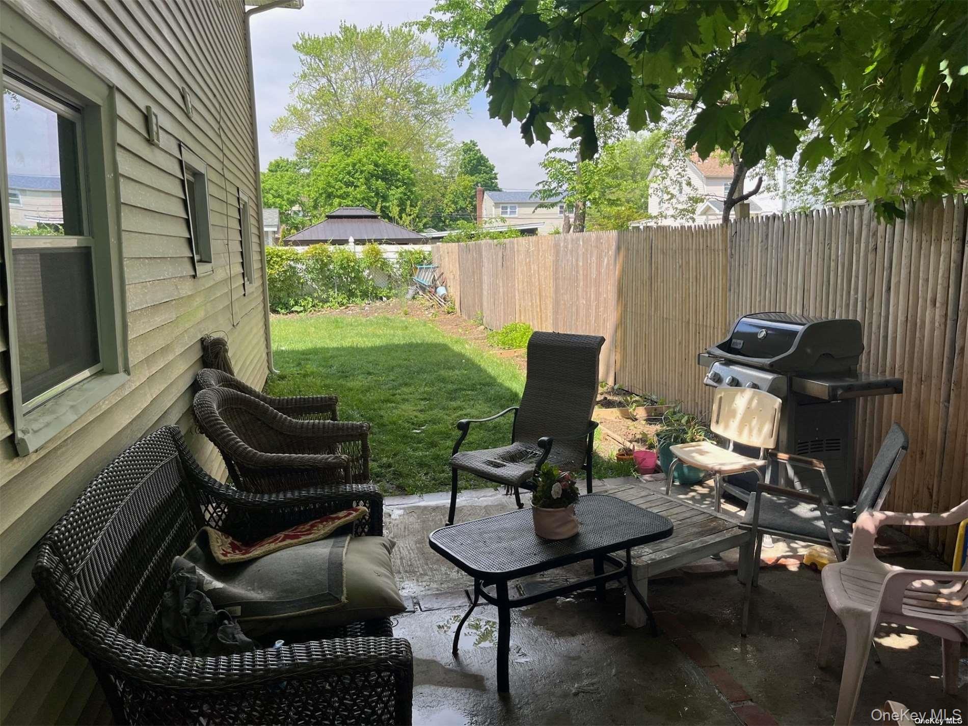 #7 photo, 263 Siegel Street, Westbury , NY 11590