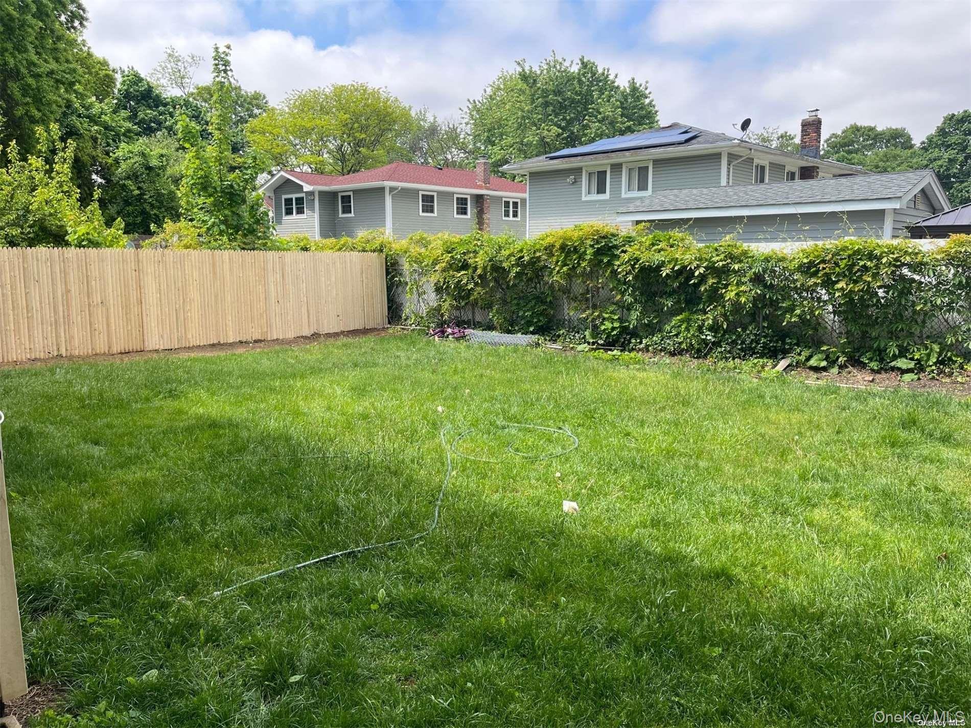 #8 photo, 263 Siegel Street, Westbury , NY 11590