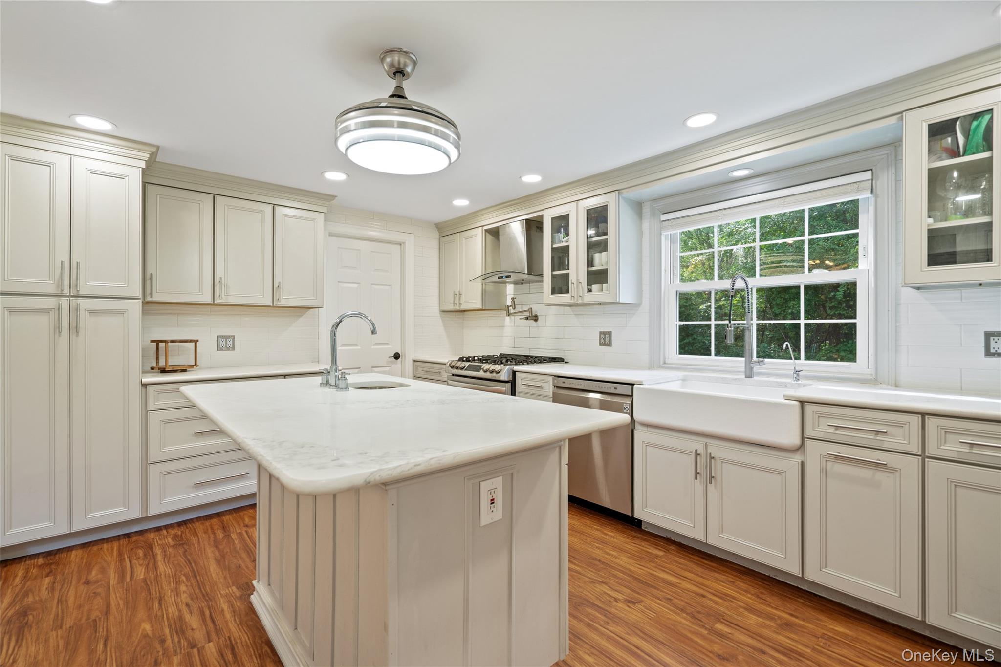 #4 photo, 2 Mount Sinai Avenue, Port Jefferson Station , NY 11776