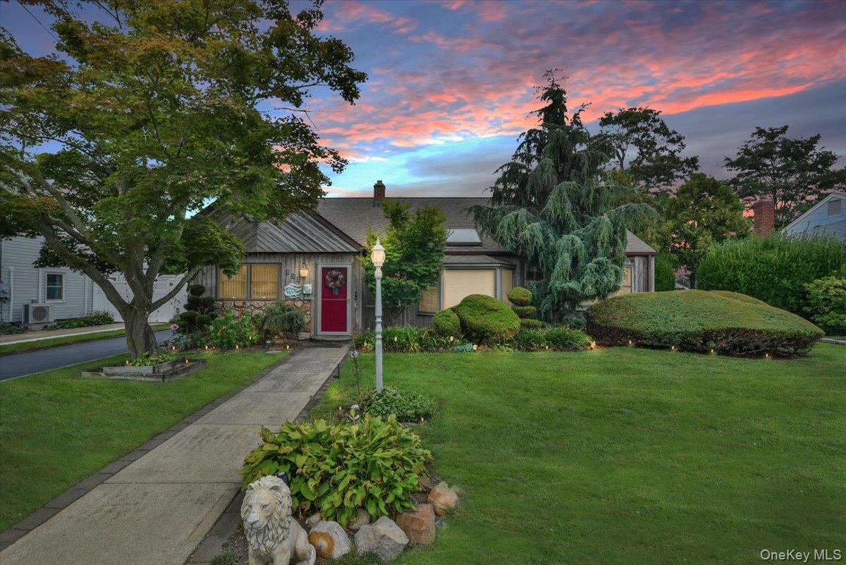 #1 photo, 115 Primrose Avenue, नासाउ काउंटी Massapequa Park , NY 11762