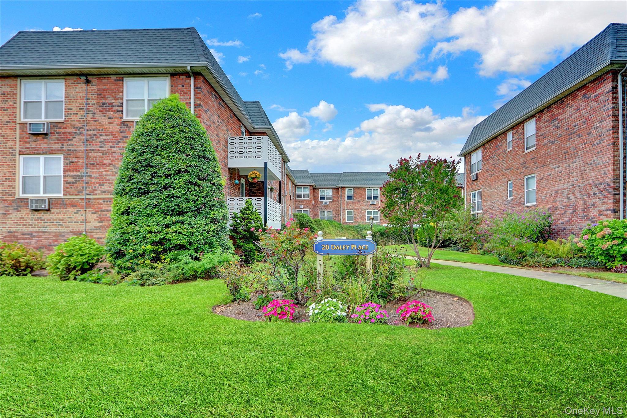 #1 photo, 20 Daley Place, Lynbrook , NY 11563