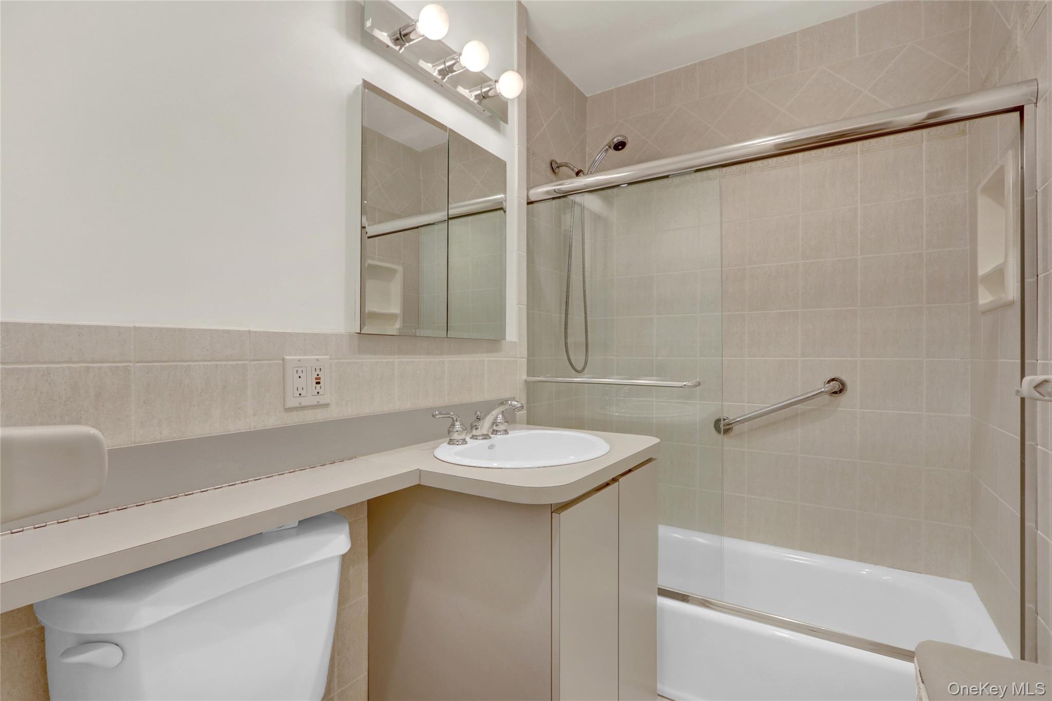 #17 photo, 20 Daley Place, Lynbrook , NY 11563