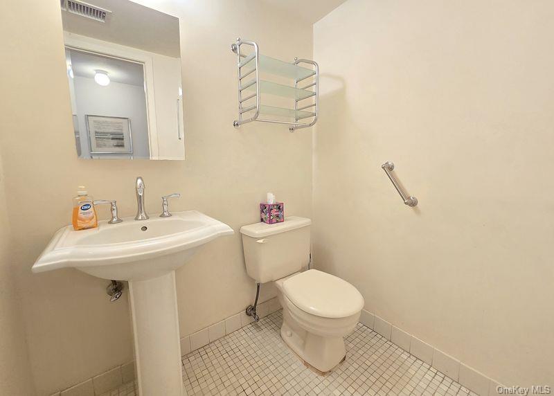 #11 photo, 150 Birchwood Road, Coram , NY 11727