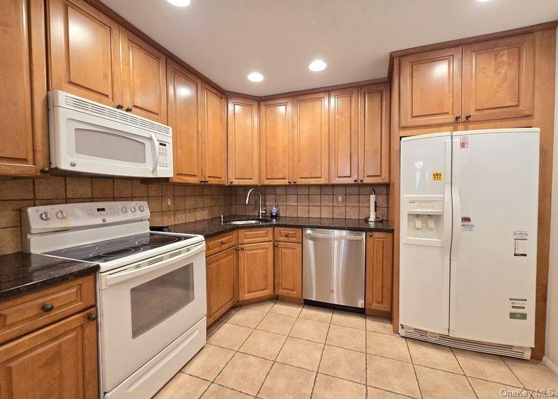 #6 photo, 150 Birchwood Road, Coram , NY 11727