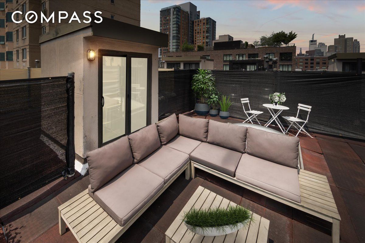 #7 photo, 529 W 42nd Street, マンハッタン Hell's Kitchen , NY 10036