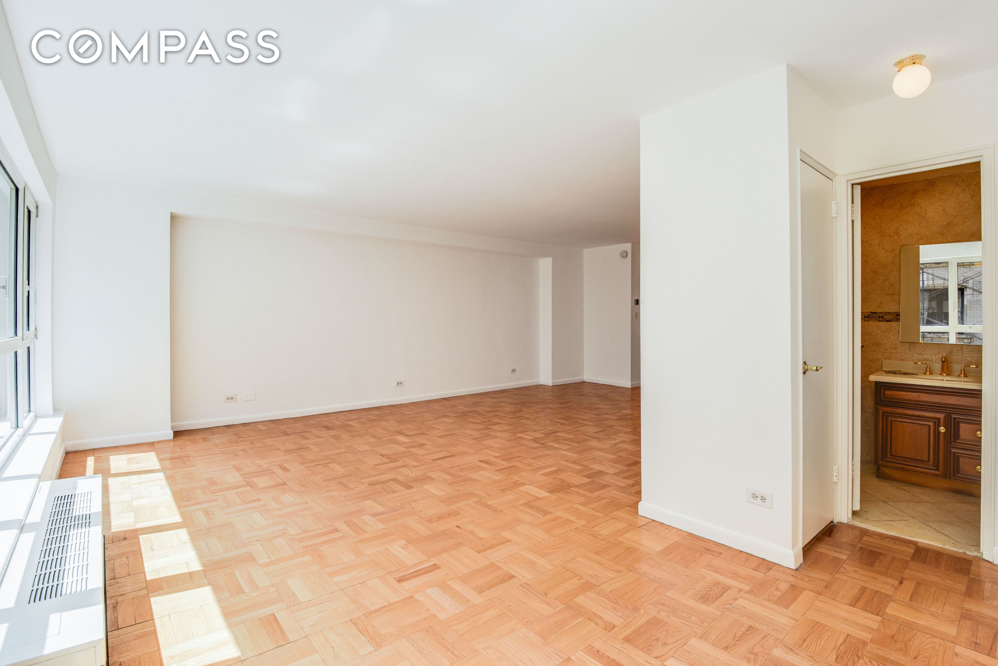 #10 photo, 200 Central Park S, マンハッタン Central Park South , NY 10019