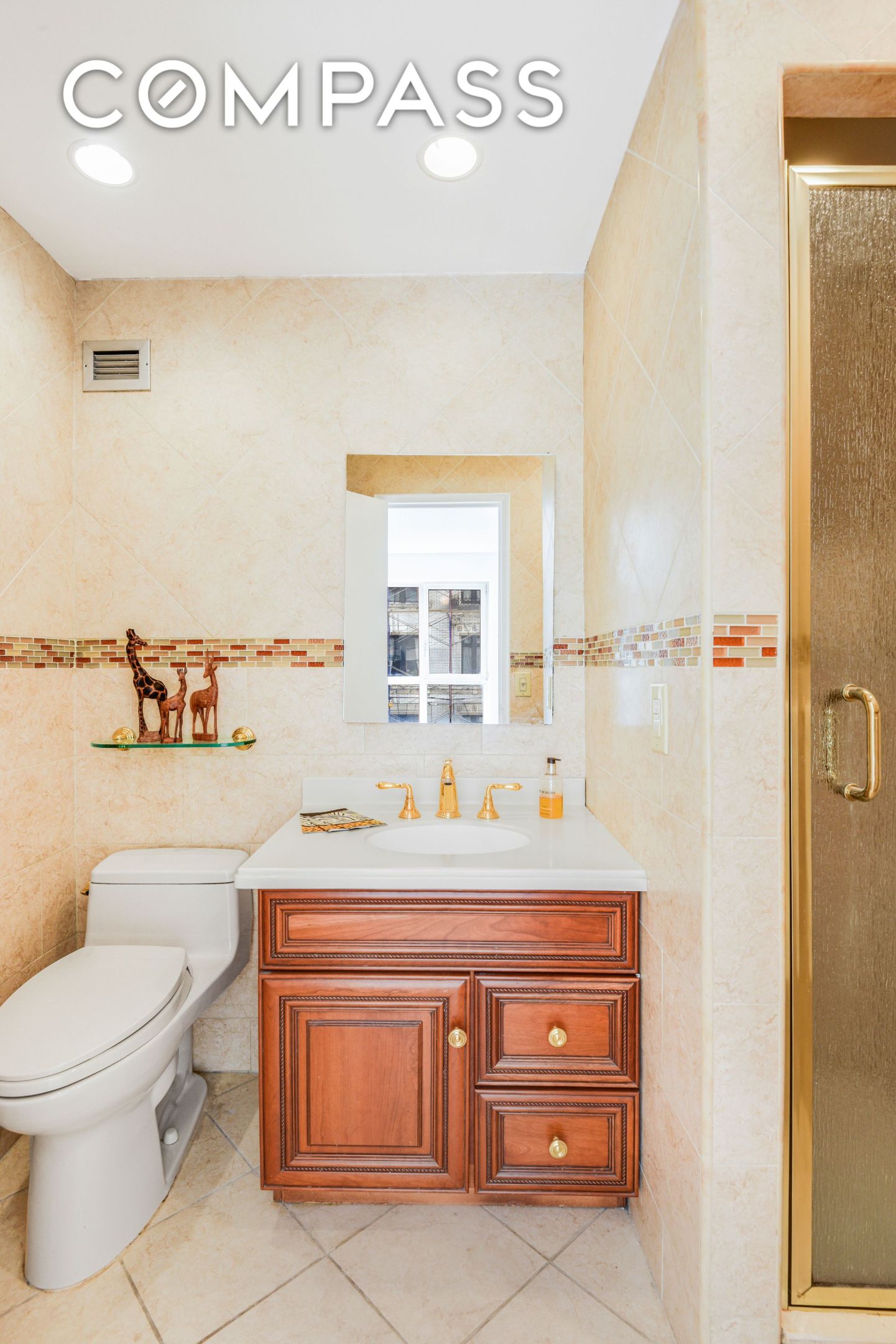 #15 photo, 200 Central Park S, マンハッタン Central Park South , NY 10019