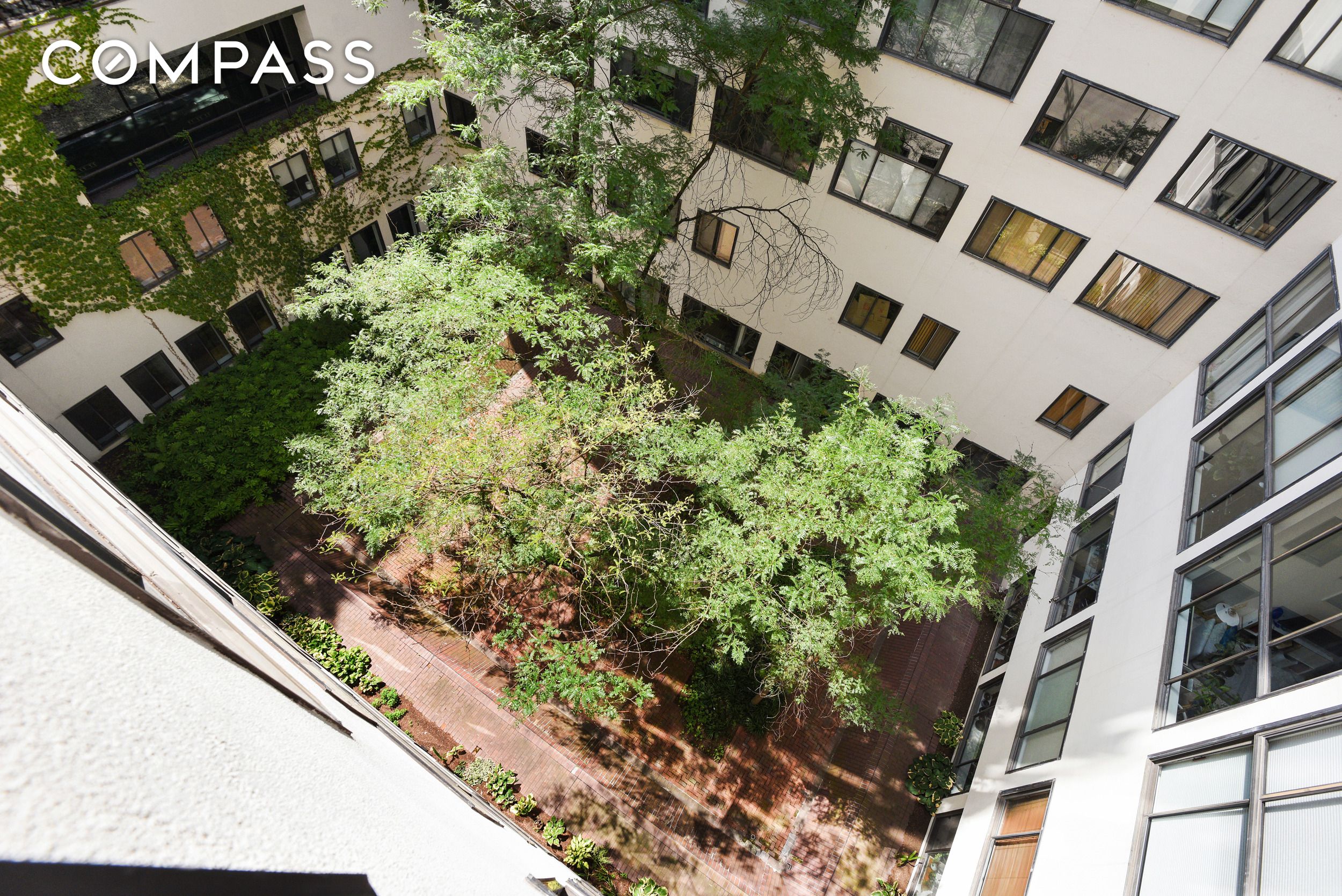 #14 photo, 77 Bleecker Street, マンハッタン Greenwich Village , NY 10012