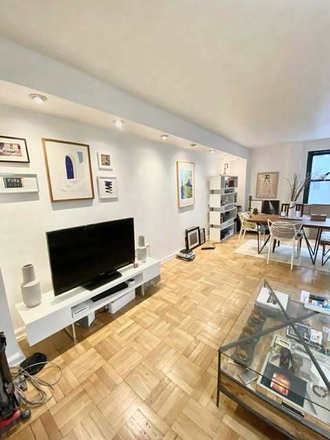 #1 photo, 135 E 54th Street, Midtown Central , NY 10022