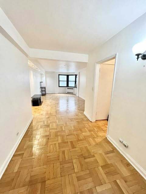 #5 photo, 135 E 54th Street, Midtown Central , NY 10022