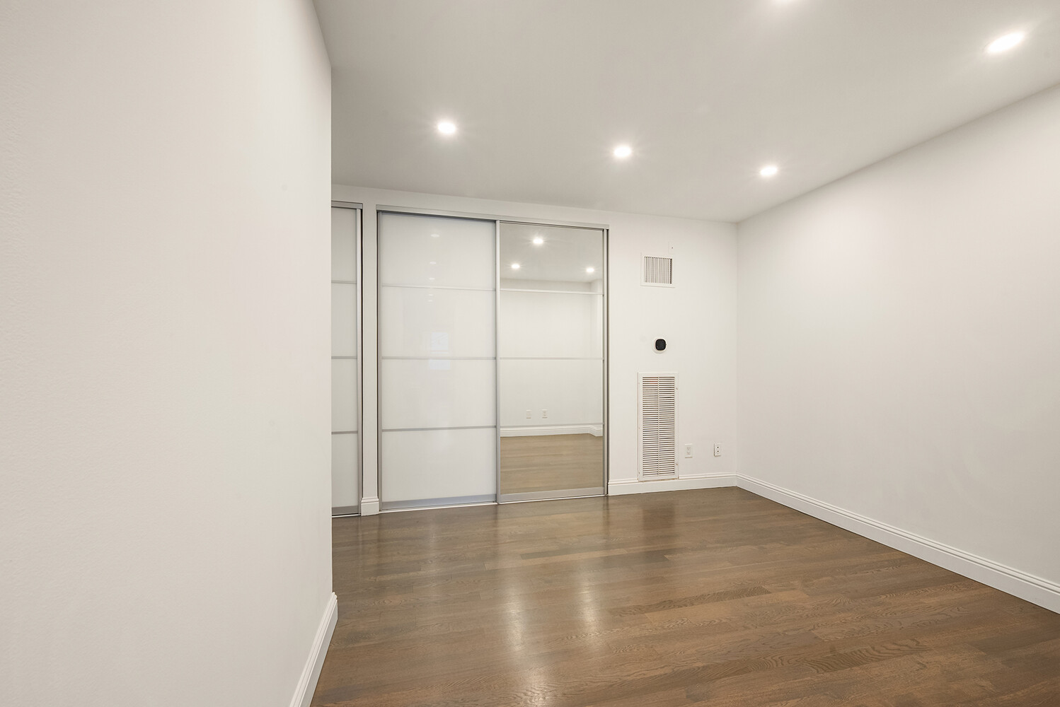 #9 photo, 88 GREENWICH Street, Financial District , NY 10006