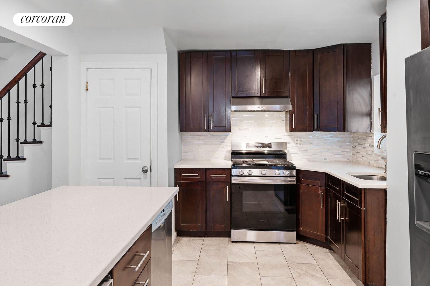 #13 photo, 107-19 96TH Street, クイーンズ区 Ozone Park , NY 11417