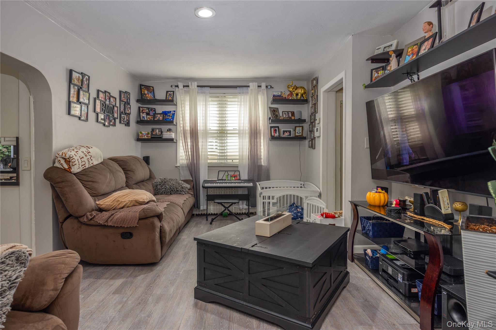 #10 photo, 249 N Macquesten Parkway, Mount Vernon , NY 10550