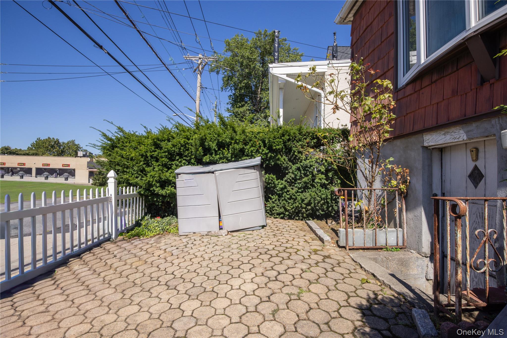 #8 photo, 249 N Macquesten Parkway, Mount Vernon , NY 10550