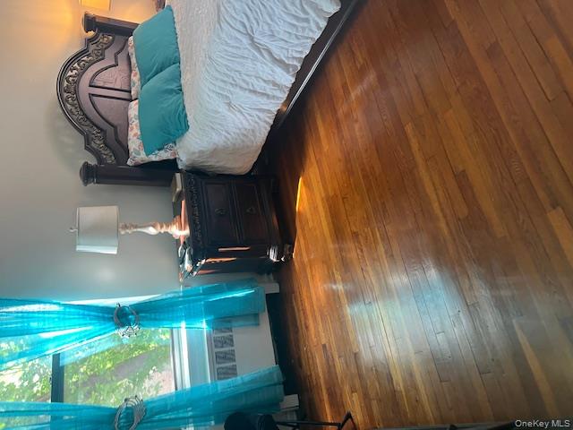 #3 photo, 745 E 231st Street, Bronx , NY 10466