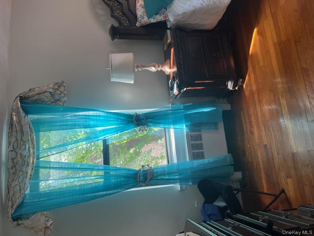 #4 photo, 745 E 231st Street, Bronx , NY 10466