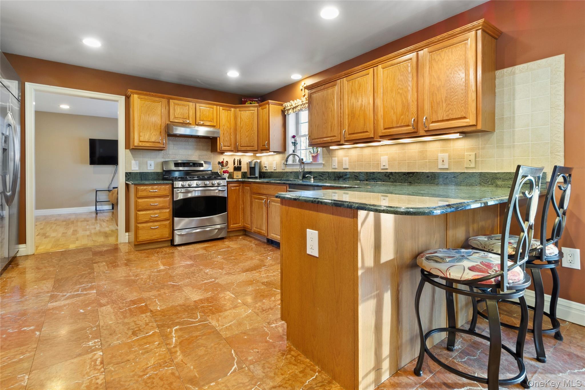 #6 photo, 31 Farm Lake Court, Carmel , NY 10512