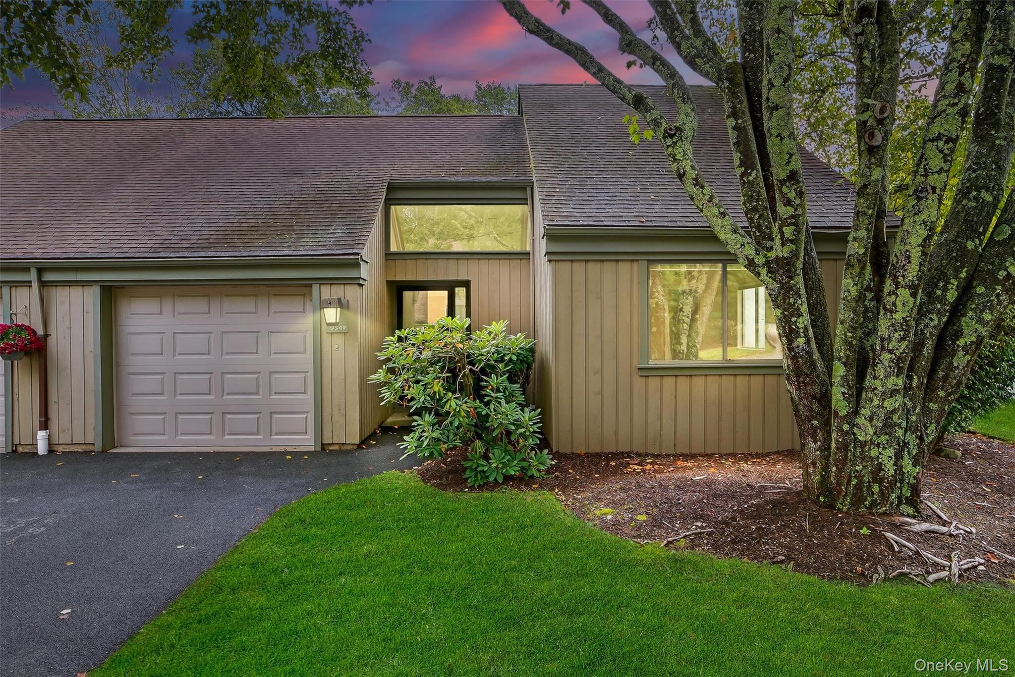 #1 photo, 954 Heritage Hills, Somers , NY 10589