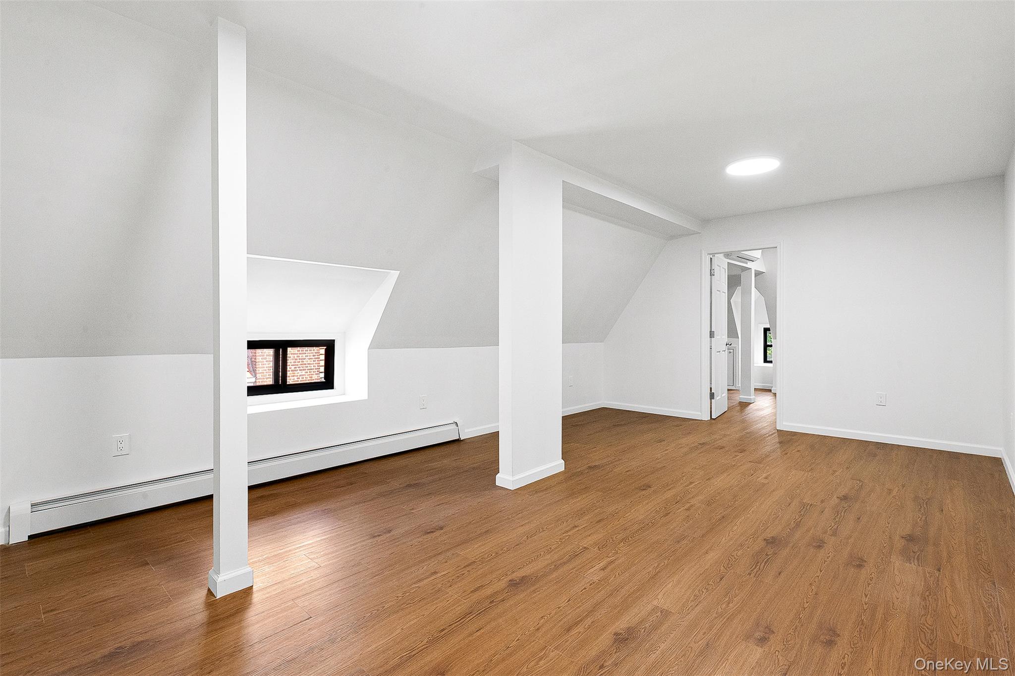 #6 photo, 100-05 69th Avenue, Forest Hills , NY 11375