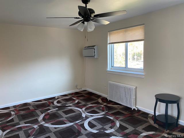 #3 photo, 73-24 255th Street, Glen Oaks , NY 11004