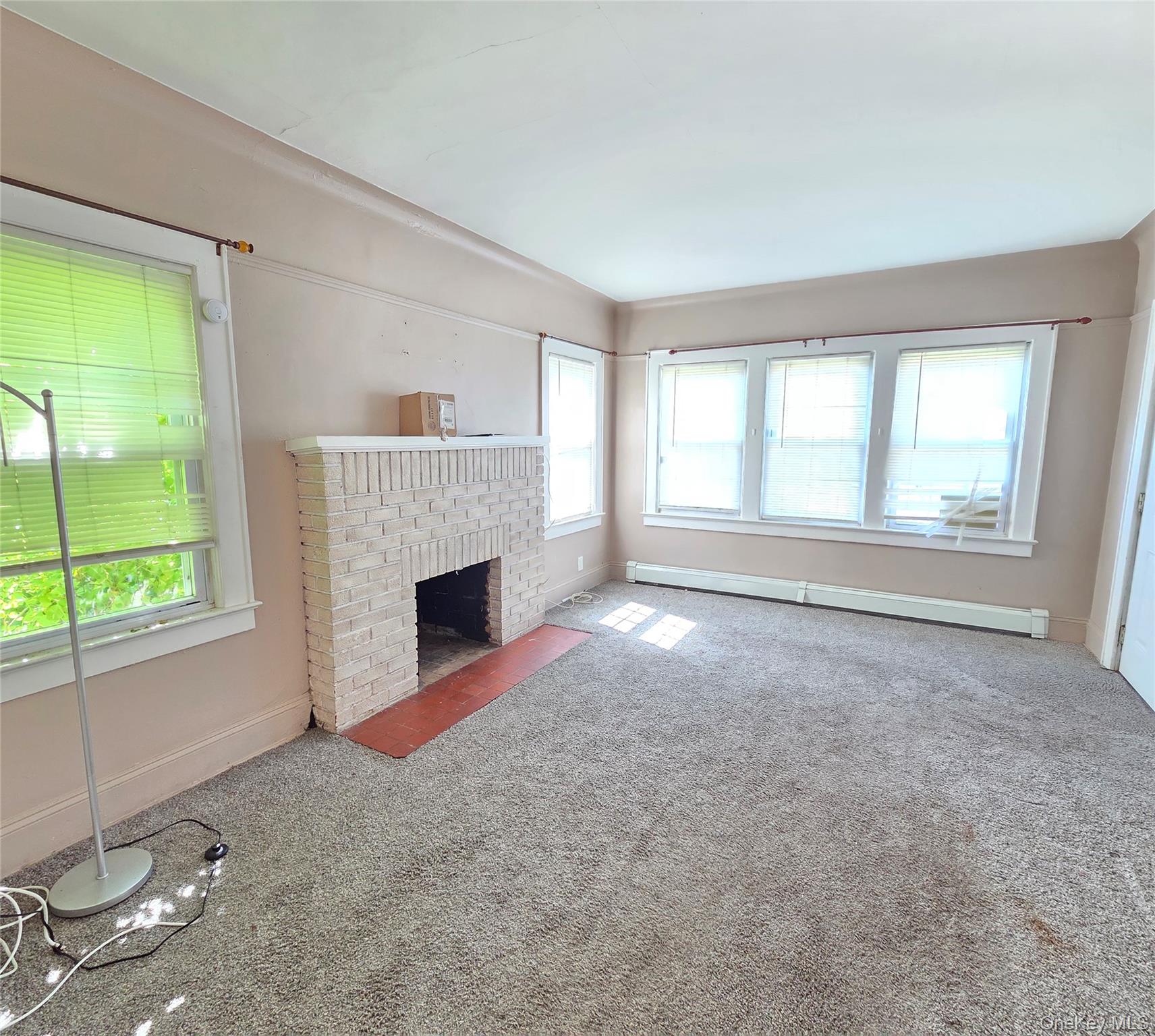 #4 photo, 118 Morrell Street, Hempstead , NY 11550