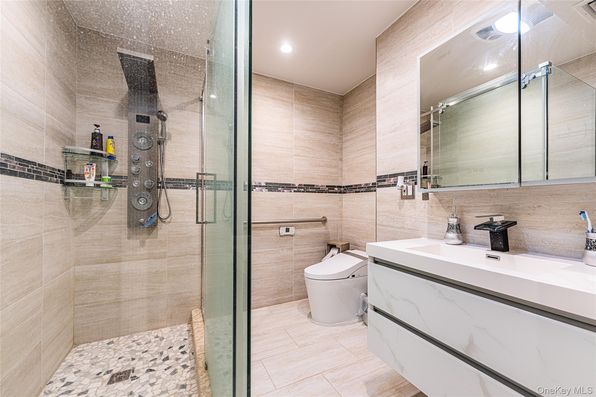 #18 photo, 2 Summerwind Drive, ナッソー郡 Muttontown , NY 11545